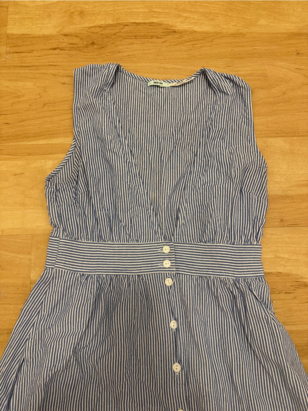 Kimchi Blu Michi Low V Striped Blue and White Midi Dress with Buttons Size 4 - Picture 3 of 6